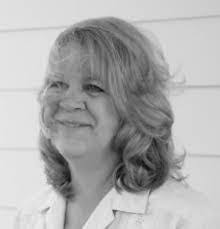 Pamela Geisler's Instagram, Twitter & Facebook