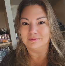 Fire in manning park 2-3 min past the lodge heading to eastgate