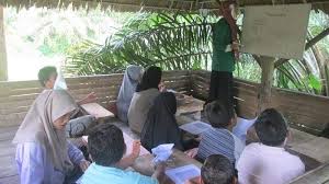 Inilah inspirasi gambar taman minimalis yang dapat mempercantik rumah anda. Seorang Mahasiswi Unimal Buka Taman Belajar Untuk Mengajari Anak Anak Sambil Bermain Serambi Indonesia