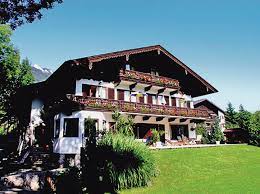 Accommodations offer separate sitting areas. Haus Seeschwalbe