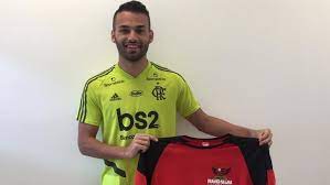 Welcome to the official facebook page of thiago maia. Flamengo Thiago Maia Ja Dormiu No Chao E Morou Em Motel Por Sonho No Futebol