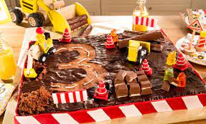 baustellen geburtstagskuchen rezept kuchen kindergeburtstag schokoladenkuchen dekoration bagger kuchen