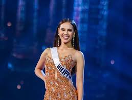 <p>miss puerto rico kiara liz ortega, miss vietnam h'hen niê and miss spain angela. The 8 Best Hairstyles Of Miss Universe 2018 All Things Hair Ph
