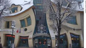 11 Of Europe S Most Bizarre Buildings Building Amazing Street Art Crooked House