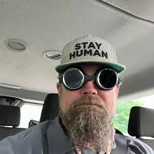 Roy Skiles's Instagram, Twitter & Facebook