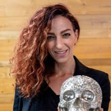 I am fascinated by research that reveals how we learn and how we think.