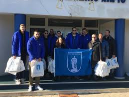 Προσφέρει την τέλεια ορθοπεδική στήριξη και χαρίζει ένα υγιεινό. Dwra Kai Xara Moirase Sto Paidiko Xwrio Filyroy O Hraklhs Fwto Vid