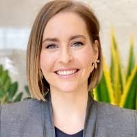 Amarilis Calvo's Instagram, Twitter & Facebook