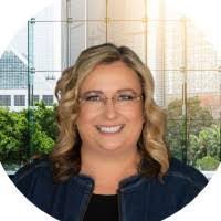 Crystal Renninger's Instagram, Twitter & Facebook