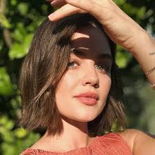 8 Spring 2025 Hair Color Trends, From Sombré to Mocha Mousse