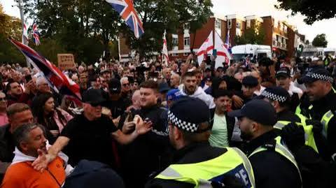 Farage and Tories should apologise to protesters' - Ed Davey