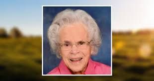 Elnora Clark's Instagram, Twitter & Facebook