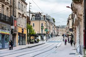 The rich and 17 centuries long history of le mans, former capital of the province of maine, is too often eclipsed by the annual worldwide famous 24 h race, held on the brink of the city. Le Mans France April 28 2018 Street View Of Downtown In Le Mans France Stock Photo Picture And Royalty Free Image Image 103567470