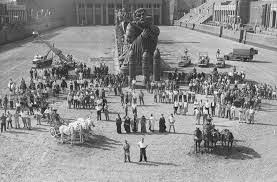 The 1959 version is the most famous but the 1925 film is the one that got it right. Ben Hur Squire Artists