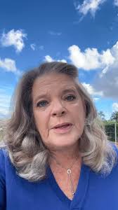 LA TUMBA ESTÁ VACÍA! ¡JESÚS HA RESUCITADO! Gracias a su muerte, entierro y  resurrección, se nos ha dado vida y poder para vencer a la muerte. Cristo  murió a una temprana edad,