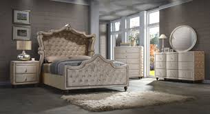 Diamond Beige Bedroom Set Meridian Furniture The Diamond Bedroom Set Is An Impeccable Example Of Truly M Canopy Bedroom Sets Meridian Furniture Bedroom Set