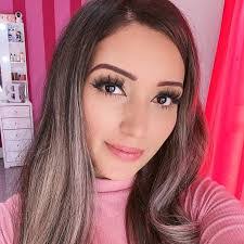 Ada Tuz's Instagram, Twitter & Facebook