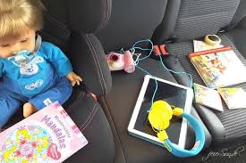 Reisen Mit Kind Im Auto Unsere 10 Tipps Kinder Autos Reisen Mit Kindern Kinder