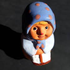 Rolf Berg Torshälla Sweden Vintage Ceramic Figurine. Girl With Basket.  Original Sticker. the Cutest Face Ever. Retro Home Decor. Collectable