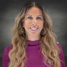 Rachel Roemer's Instagram, Twitter & Facebook