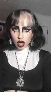 Big Head Vintage Goth Makeup Tutorial