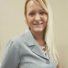 Nora Pugh's Instagram, Twitter & Facebook