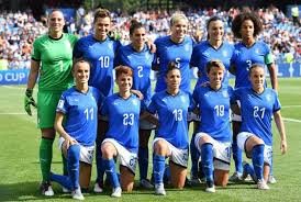 De nederlandsche voetbalbond zag echter geen heil in voetballende vrouwen. Alles Wat Je Moet Weten Van Italie Nederland Wk Vrouwenvoetbal Ad Nl