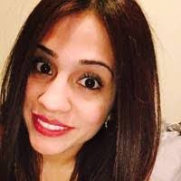 Regina Rocha's Instagram, Twitter & Facebook