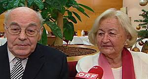 Ehepaare zum 50sten Mal im Kurort zu Gast