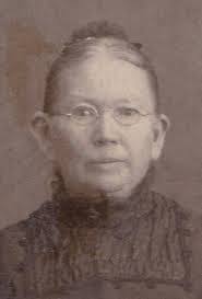 Lydia Bowen's Instagram, Twitter & Facebook