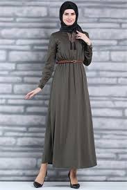 Yakasi Puskul Detayli Kemerli Elbise Haki Yesili Elbise Elbise Modelleri Moda