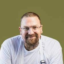 Daniel Dobra's Instagram, Twitter & Facebook