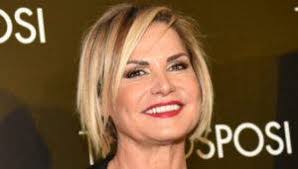 Dopo la decrescita segnalata tra prima e seconda puntata, l'esito è stato il medesimo anche per il terzo un post condiviso da simona ventura (@simonaventura). Simona Ventura Anniversario Con Giovanni Terzi La Romantica Dedica