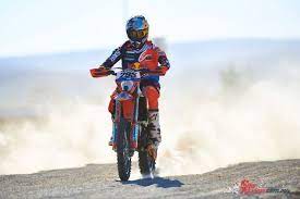 With the 44th finke desert race officially getting underway today with scrutineering, before tomorrow's prologue in alice springs, read on for the five riders to team: Ktm Price Dominate Finke Desert Race 2018 Bike Review