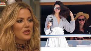 Kendall's sister khloé kardashian said at the time that they were dating and the pair were later seen shopping together in la in 2016. Khloe Kardashian Confirms Harry Styles Kendall Jenner Are Dating But Not Official Youtube