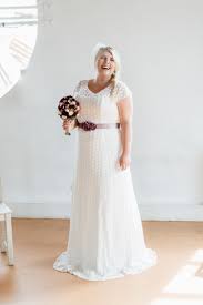 Hier finden sie looks und fashionstyles zur inspiration. Brautkleider In Grossen Grossen Fur Plus Size Braute Hochzeitsblog The Little Wedding Corner