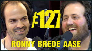De har termin i begynnelsen av oktober. Ronny Brede Aase Eit Fett Liv Barn Trening Kosthold Overvekt Fedme Harald Eia Slanking Youtube