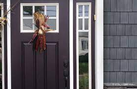 Dark blue paint with wood garage door and white trim. Best Front Door Color For A Blue House What Goes With Blue
