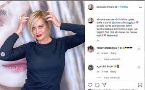 Taglio capelli simona ventura 2018, nuova vita (professionale nuovo guardaroba ecco i nostri consigli per il nuovo look dell ex regina rai. Simona Ventura Ci Ha Dato Un Taglio Ecco Come E Ora