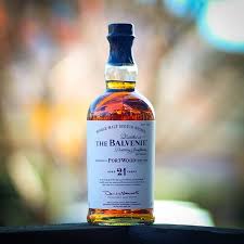 Cody Dram Dude On Instagram It May Have Been A Short Work Week For Most But That Doesn T Make Friday Any Less Exciting Macallan Whiskey Bottle Whisky Malt