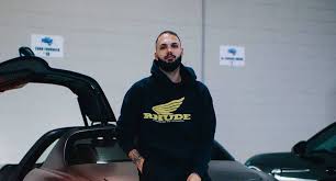 Born in guinea to guinean parents, grew up in france, represents france internationally evan fournier * g denver nuggets orlando magic boston celtics: Nba S Evan Mehdi Fournier Runs Basketball Camps In Algeria Hayat Life