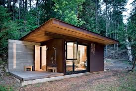 From Dwell Magazine Maison Prefabriquee Cabane Bois Cabine Moderne