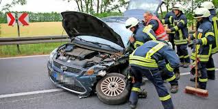 B 96 Nach Unfall Voll Gesperrt