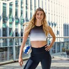 Wester is sinds 2012 ook keepster van het nederlands team, waarmee ze in 2019 wereldkampioen werd. Tess Wester On Twitter On To The Main Round