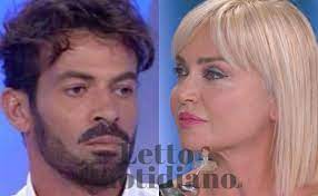 Il matrimonio tra gianni sperti e paola barale era terminato qualche anno fa senza troppe spiegazioni al pubblico. Paola Barale Non Le Faceva L Imbarazzante Rivelazione Sul Gianni Sperti