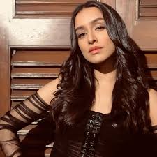 This long hairstyle for women takes a more edgy approach to wavy hair. Shraddha Kapoor To Play An Air Hostess In Baaghi 3 Simplyamina