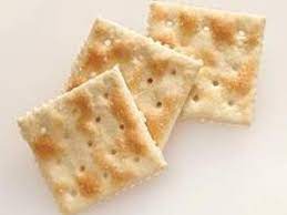 You can eat a whole box of them for only 100 calories. Saltine Crackers Nutrition Facts Eat This Much