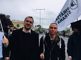 Března 1980 jablonec nad nisou) je český politik, předseda české pirátské strany a od října 2017 poslanec poslanecké sněmovny pčr. V Praze Se Demonstrovalo Za Legalizaci Marihuany Pruvod Vedli Pirati Bartos A Hrib Byznys Noviny Zpravodajstvi A Publicistika Z Cr I Ze Zahranici