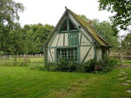 Regardez Ce Logement Incroyable Sur Airbnb Petite Chaumiere Et Grand Jardin Maisons A Louer A Guernanvi Jardin Maison Grand Jardin Maison A Louer