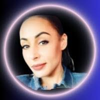 Nancy Duenez's Instagram, Twitter & Facebook